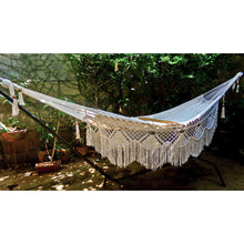 Side view of the byron white hammock