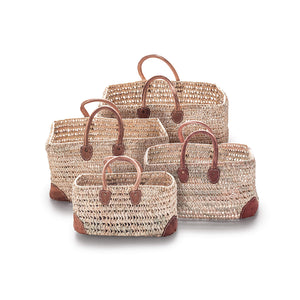 Four sizes of rectangle market baskets from small, medium, large and extra large